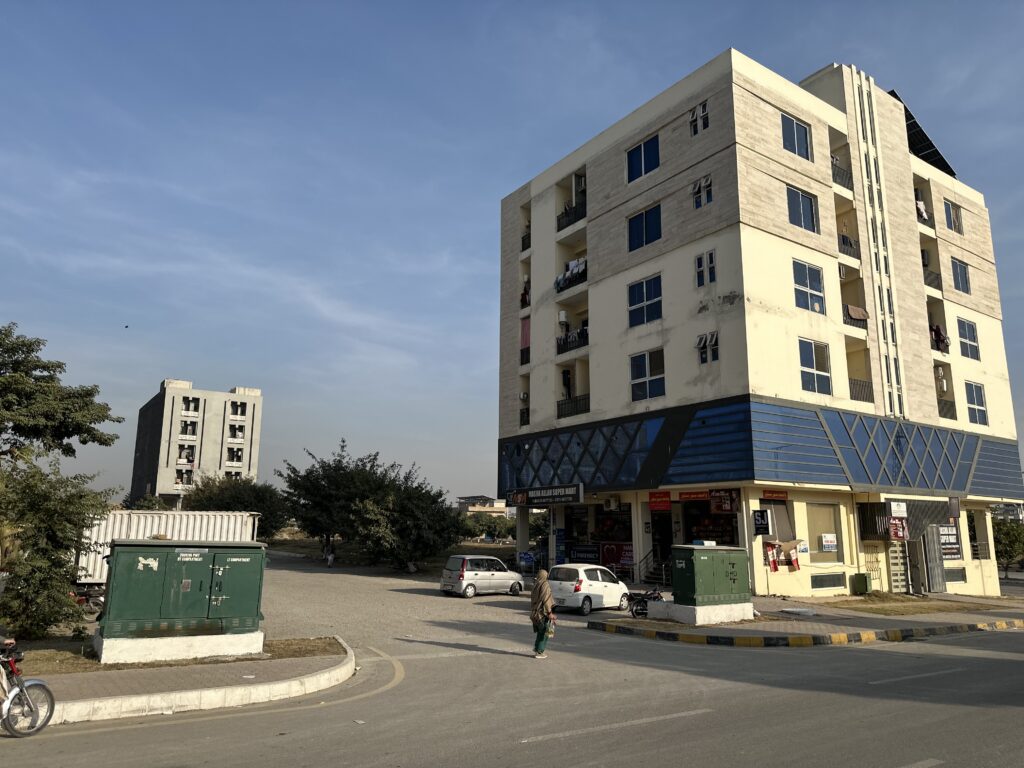 c block of multi garden b-17