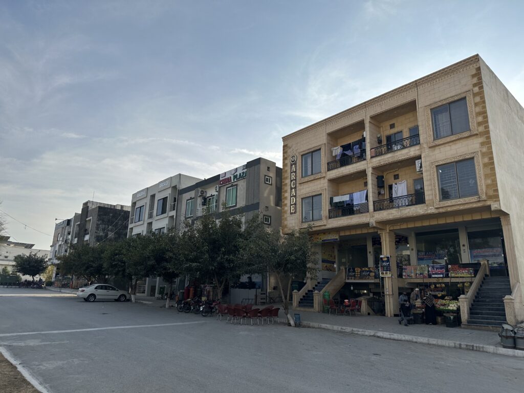 c block of multi garden b-17